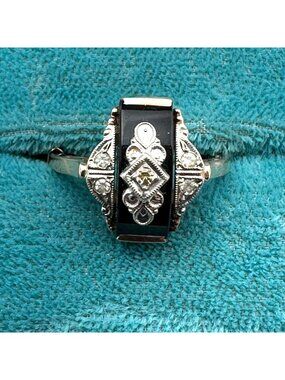 Antique Art Deco 10K Gold Diamond Black Onyx Ring Size 7.25 Box Included